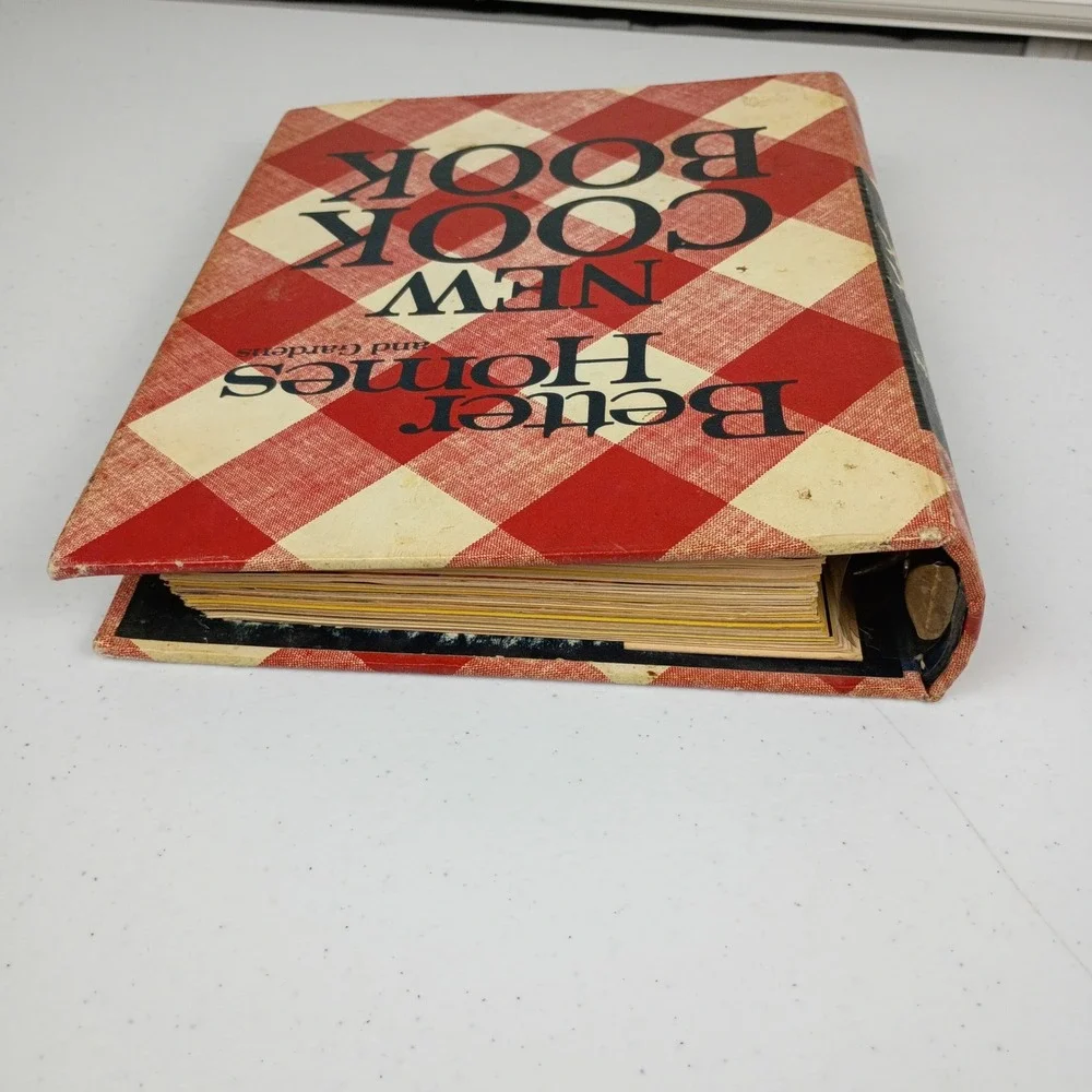 Vtg Better Homes and Gardens New Cook Book Red Gingham Binder Meredith 1960/1962